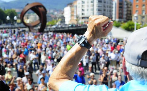 Los pensionistas de Bizkaia no acudirán a la reunión con la ministra de Trabajo, Migraciones y Seguridad Social