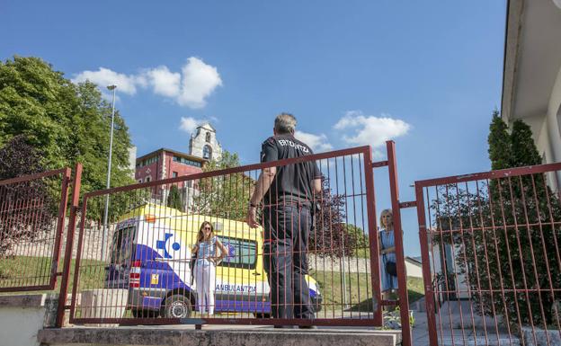 Veinte afectados por un escape de cloro en las piscinas de Salvatierra