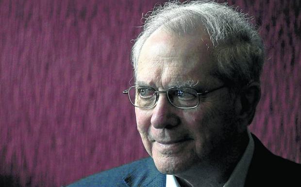 «Sobrevivo porque leo»