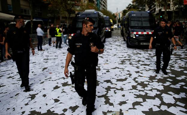 Los tribunales investigan a 72 Mossos d'Esquadra por las actuaciones del 1-O