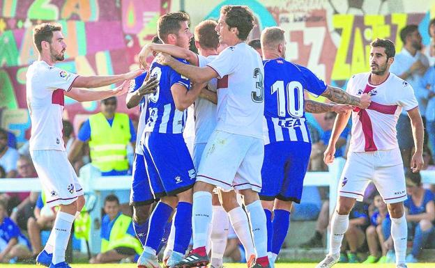 El Alavés sigue sin coger color