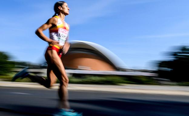 Elena Loyo: «Mi tercer maratón, la medalla de bronce... Estoy muy contenta»