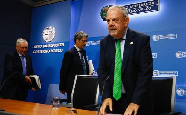 Las haciendas vascas recaudan hasta julio 8.383,5 millones, el 3,7% más