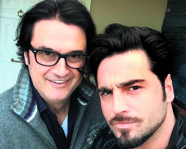 Busta corta con su «hermano» Poty