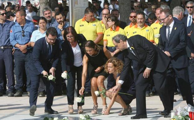 Encontronazo entre Torra y Albiol en el homenaje a las víctimas de Cambrils