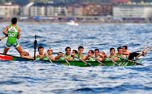 Hondarribia tumba a Urdaibai
