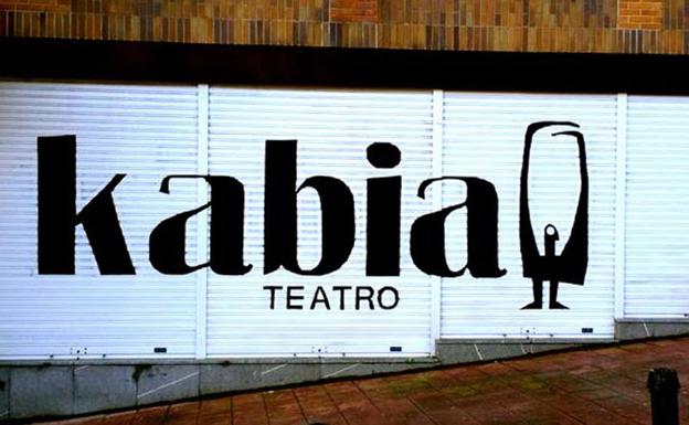 Kabia antzerki konpainiak, arte eszenikoen hiriburura egingo du bidaia