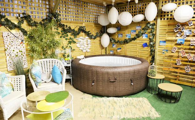 Llega el verano a 'First Dates'