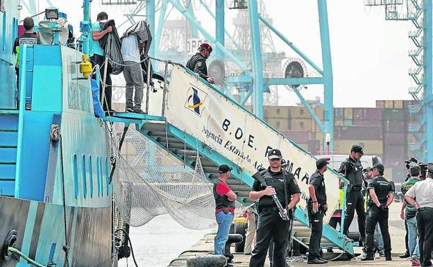 «Los narcotransportistas descargan la droga en puerto como si fuera pescado»