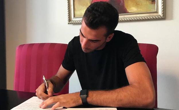 Niksha Federico, puntería exterior para el Araberri