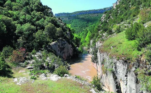 La belleza de la comarca vacía de Huertapelayo