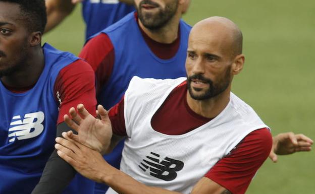 El Huesca insiste en el fichaje de Mikel Rico