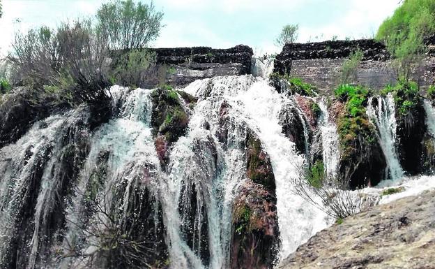 Una sima, un salto y la laguna de Taravilla