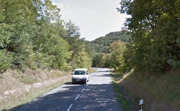Herido grave un motorista tras caerse de su vehículo en el municipio alavés de Ribera Alta
