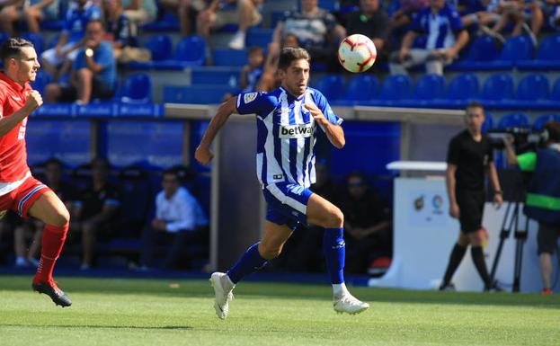 Rubén Sobrino marca el gol 500 del Alavés en Primera