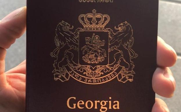 Janning ya entrena con la selección de Georgia tras obtener el pasaporte