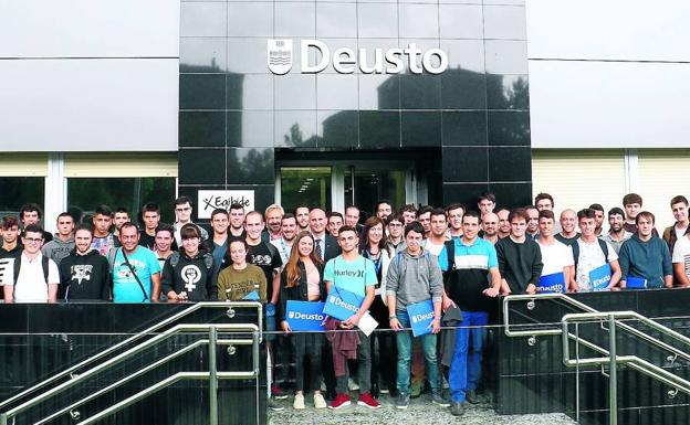 43 estudiantes estrenan el campus alavés de Deusto