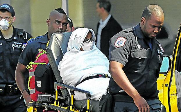 Aislan dos horas un avión en el JFK al presentar el pasaje síntomas de una virulenta gripe