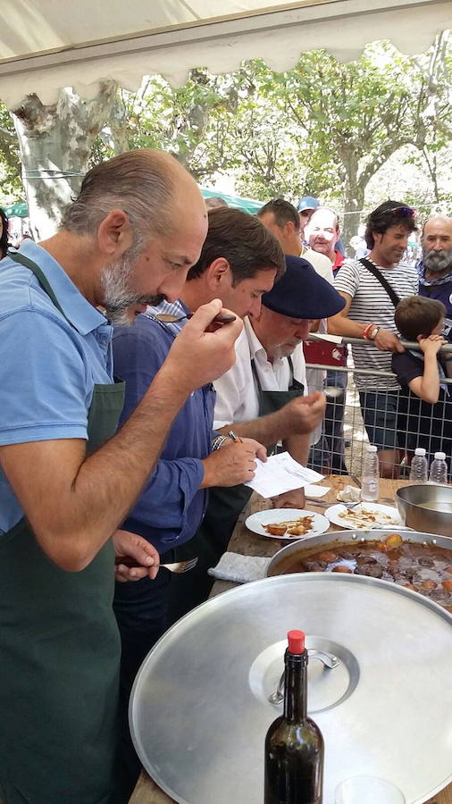 Bermeo enfila sus fiestas con el aroma a sukalki y la feria agrícola
