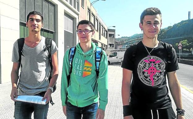 200 alumnos de quince países estrenan la universidad del videojuego en Zorrozaurre