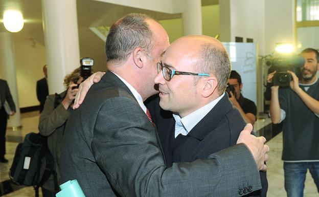 El posible pacto entre el fiscal y los acusados del 'caso De Miguel' pone en aprietos a Egibar