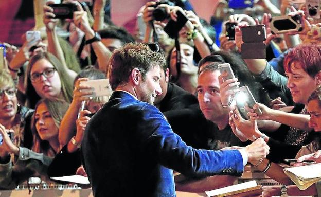 Bradley Cooper aterriza en la traca final del Festival de San Sebastián