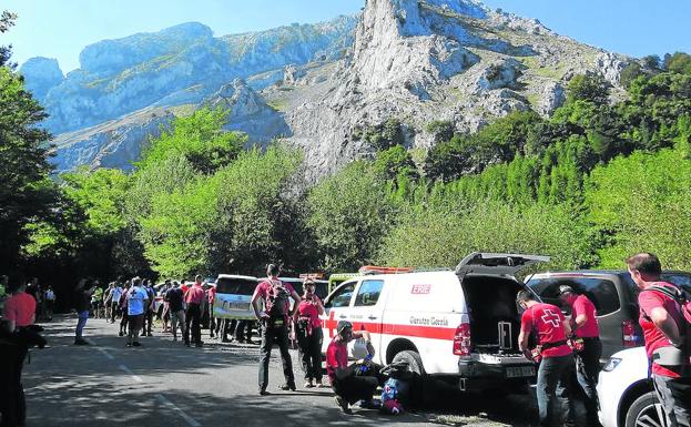 Un profesor de la UPV muere al despeñarse mientras hacía senderismo en la sierra del Anboto