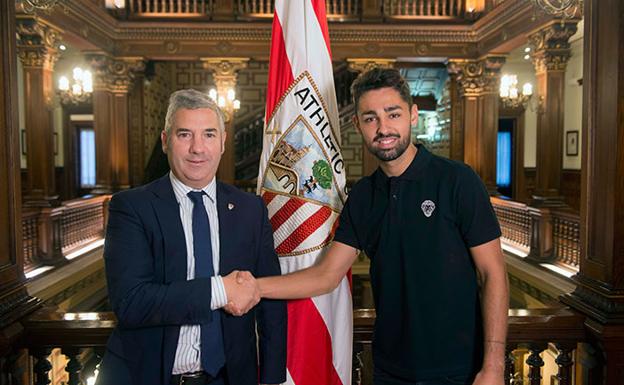 Nolaskoain seguirá en el Athletic hasta 2024