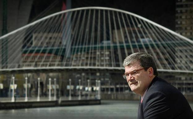 Ocho alcaldes vizcaínos destacan en el 'top 30' de los que más ganan en España