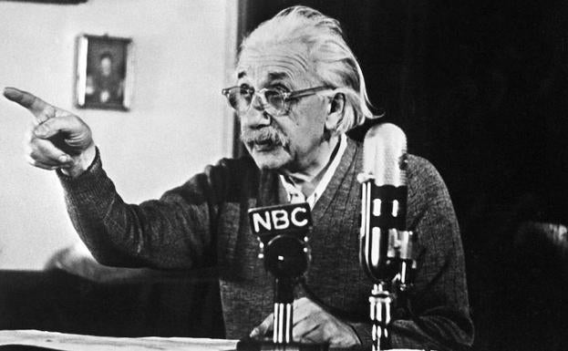 A subasta la carta en la que Einstein niega la existencia de Dios