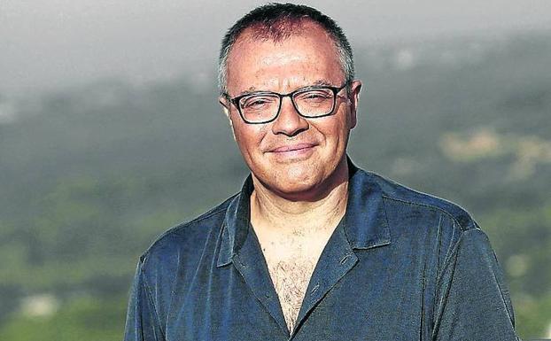 Daniel Monzón: «Haría un 'remake' de 'MacGyver' interpretado por un parado español»