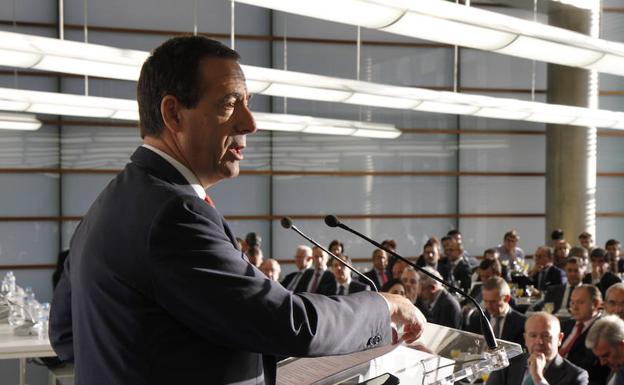 Caixabank defiende que «los empleados serán claves» pese a la digitalización de la banca