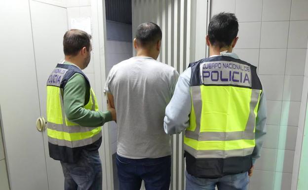 Perú solicita la extradición de un hombre detenido en Getxo por un atraco a mano armada