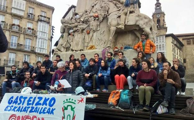 Escaladores exigen al Ayuntamiento «una solución rápida» al cierre de los rocódromos