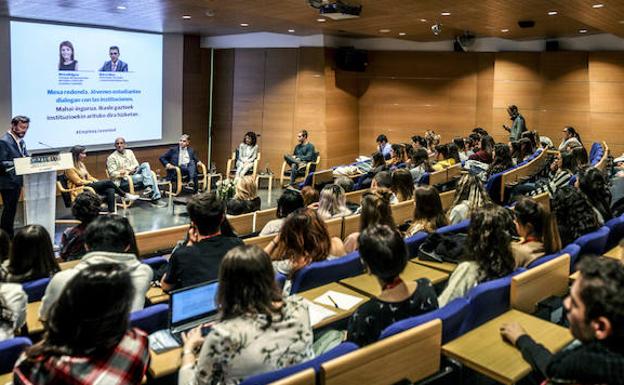 La formación y la orientación, claves en la búsqueda de empleo de los jóvenes