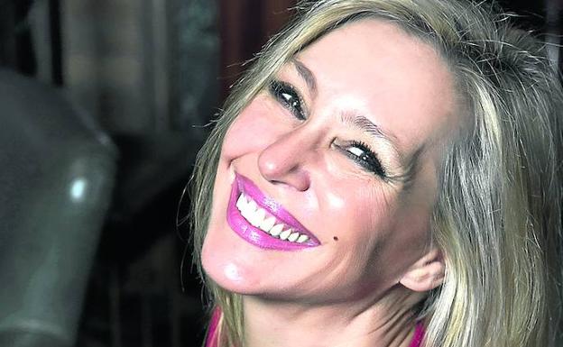 Marta Robles: «'Cuéntame' es la serie que mejor ha narrado nuestros últimos años»