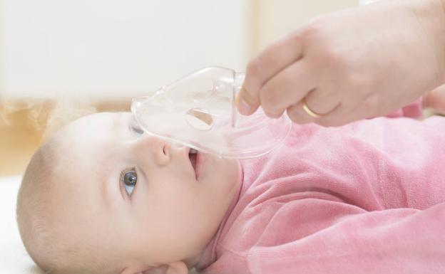 21 ambulatorios vascos reducen a la mitad el uso de fármacos para la bronquiolitis de bebés
