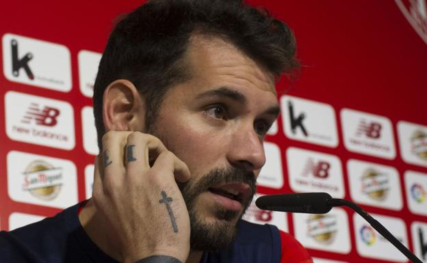 Herrerín: «No hay que cambiar el himno»