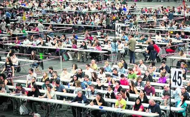 Educación estudia cómo mejorar la formación de los profesores y las oposiciones