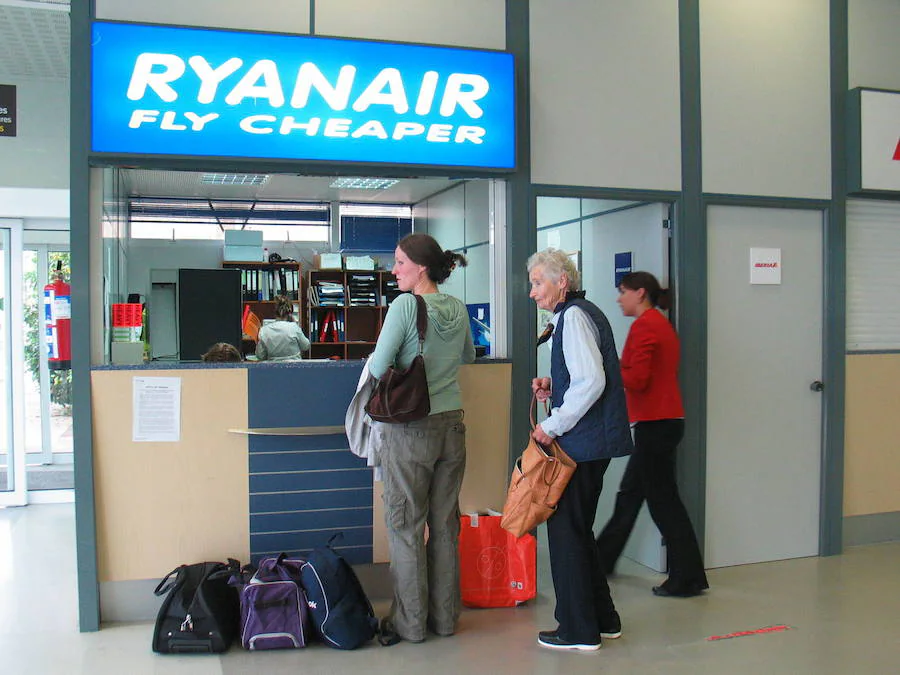 Ryanair cobra desde hoy por el equipaje de mano