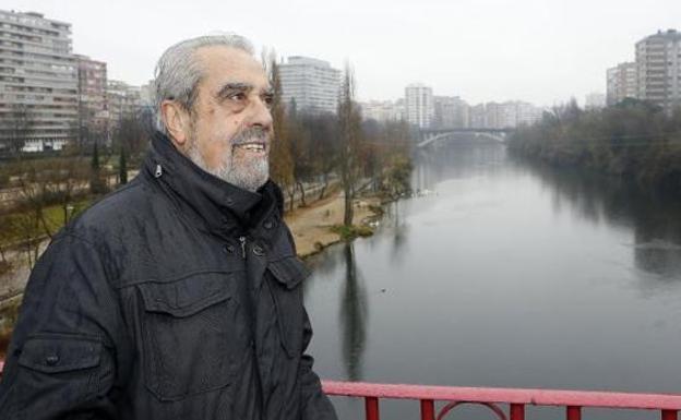 Muere el primer alcalde de la democracia de Valladolid cuando subía a de San Juan de Gaztelugatxe