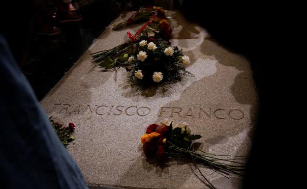 El bendito enlosado del infierno