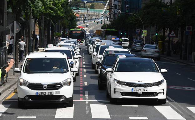 Uber busca 200 conductores para empezar a operar en Bizkaia antes de la primavera