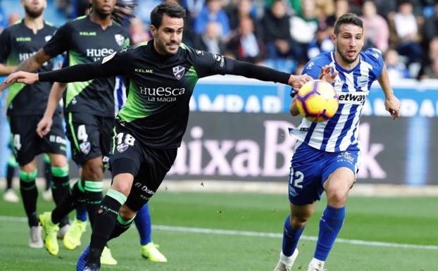 El Alavés se abona a las remontadas