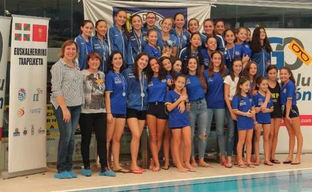 La Deportiva Náutica revalida su título de campeona de Euskadi
