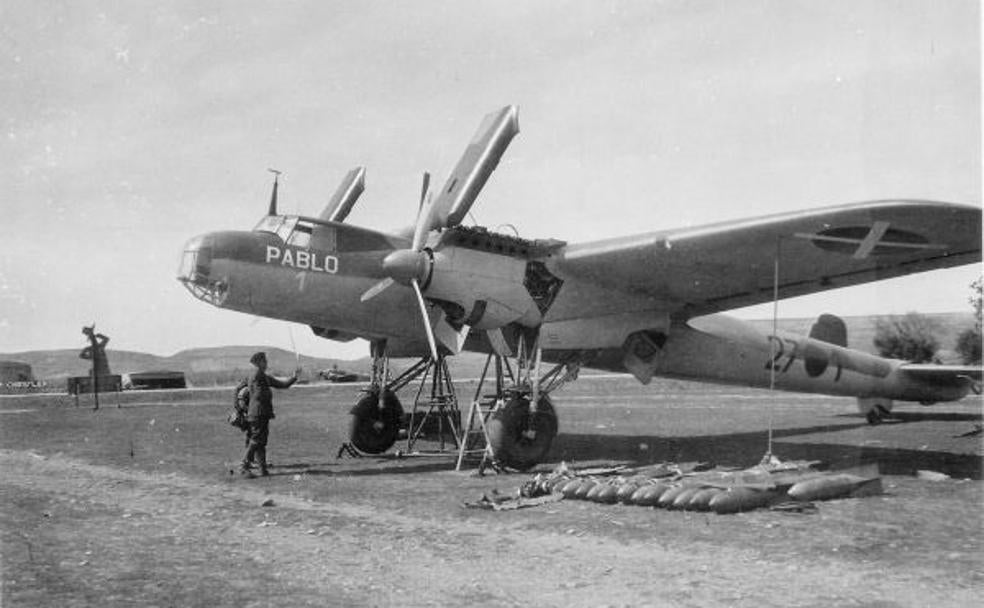 El misterio del aviador nazi de las bragas rosas