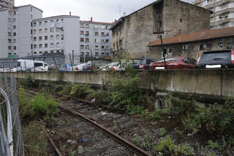 Adif traspasa a Basauri la playa de vías de Pozokoetxe previo pago de cuatro millones