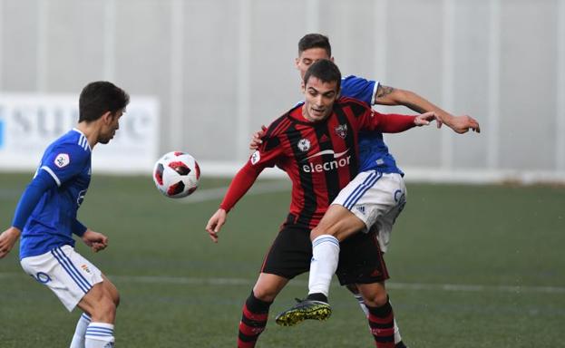 La armada vizcaína relega al sótano a CD Vitoria y Tudelano