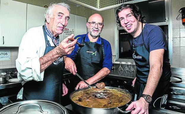 Apetito antes de escalar el Tourmalet. Cena en la sociedad Kapildui