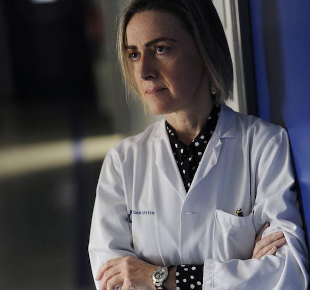 Una neuróloga de Cruces, entre los cien mejores médicos de Forbes